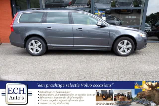 Volvo V70 (2011) thumbnail 2