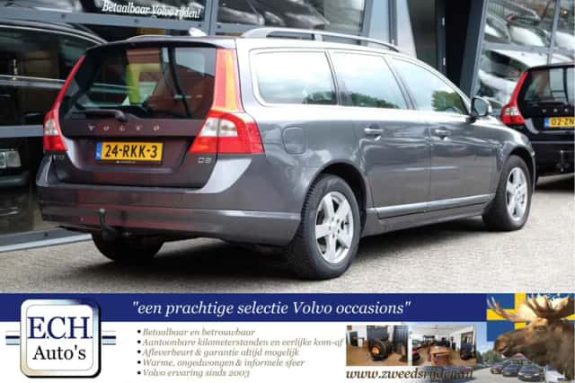 Volvo V70 (2011) thumbnail 3