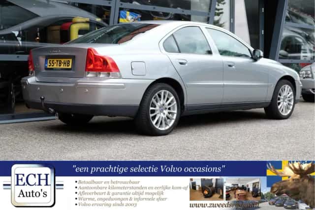 Volvo S60 (2006) thumbnail 3
