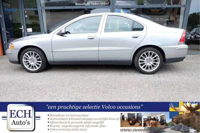 Volvo S60 (2006) thumbnail 5