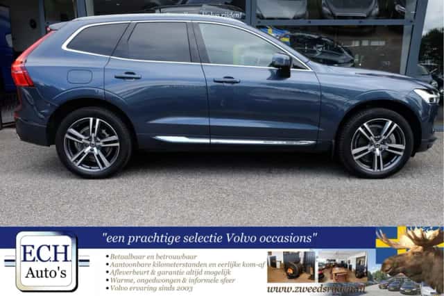 Volvo XC60 (2017) thumbnail 2