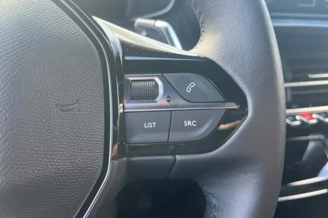 Peugeot 2008 (2025) thumbnail 5