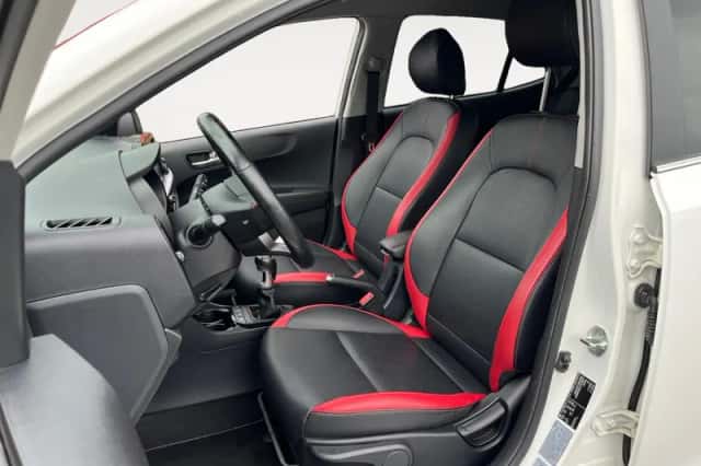 Kia Picanto (2018) thumbnail 3