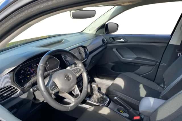 Volkswagen T-Cross (2019) thumbnail 2