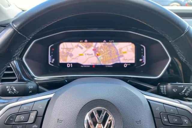 Volkswagen T-Cross (2019) thumbnail 5