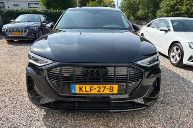 Audi e-tron (2023) thumbnail 5