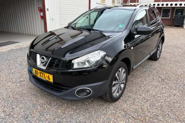 Nissan Qashqai+2 (2013) thumbnail 1