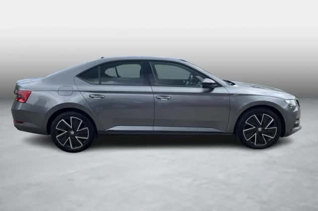 Škoda Superb (2023) thumbnail 6