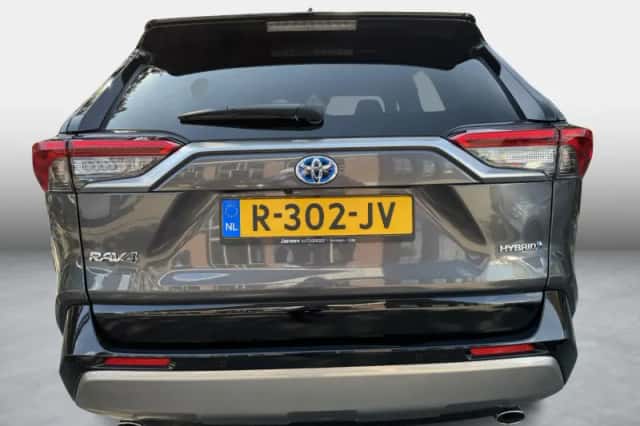 Toyota RAV4 (2022) thumbnail 4