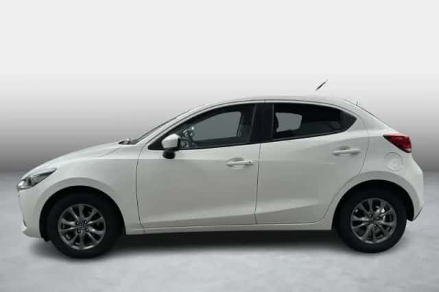 Mazda 2 (2023) thumbnail 2