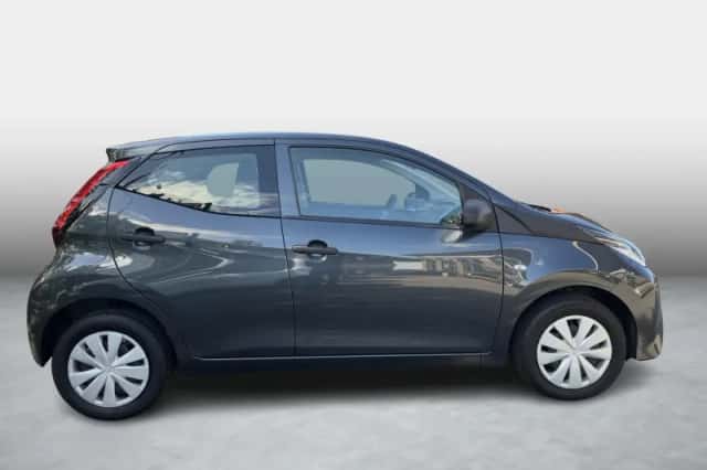 Toyota Aygo (2021) thumbnail 6