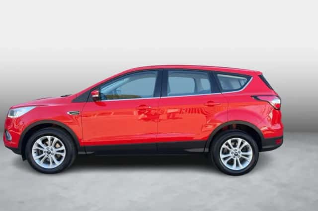 Ford Kuga (2017) thumbnail 2