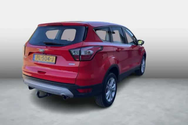 Ford Kuga (2017) thumbnail 5