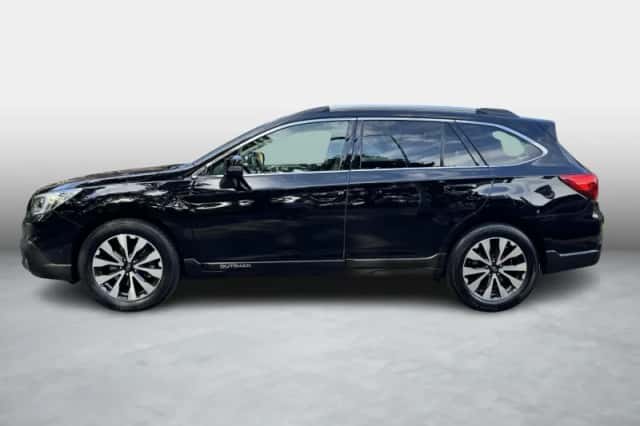 Subaru Outback (2016) thumbnail 2