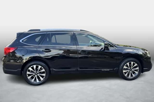 Subaru Outback (2016) thumbnail 5