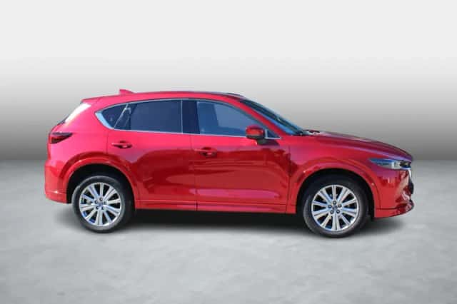 Mazda CX-5 (2022) thumbnail 5