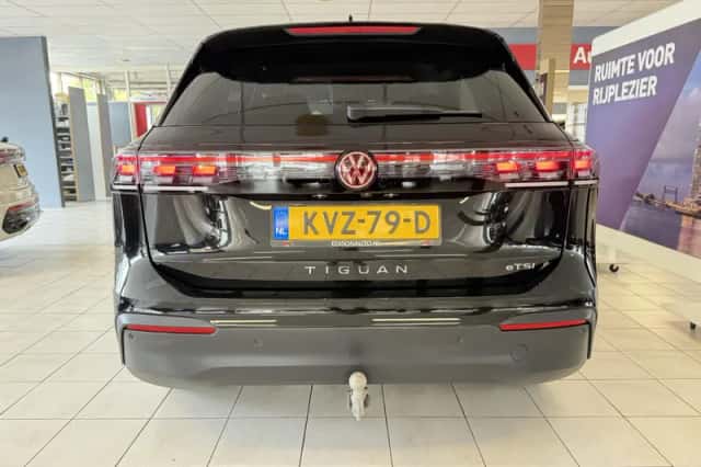 Volkswagen Tiguan (2025) thumbnail 5