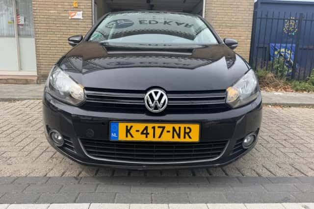 Volkswagen Golf (2011) thumbnail 4