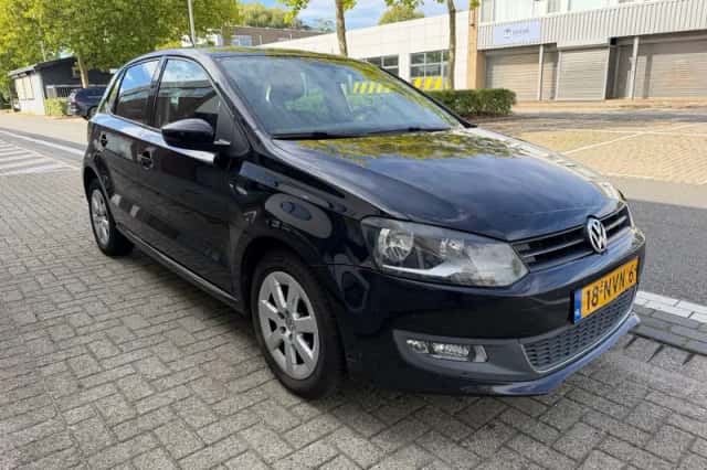 Volkswagen Polo (2010) thumbnail 4