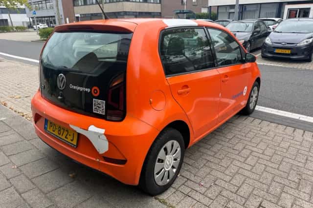 Volkswagen Up (2017) thumbnail 6