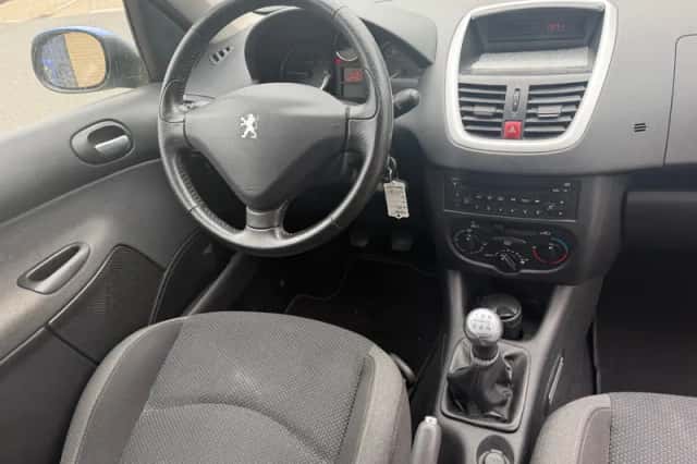 Peugeot 206 (2010) thumbnail 2