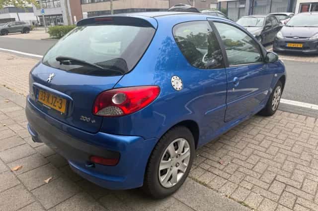 Peugeot 206 (2010) thumbnail 6