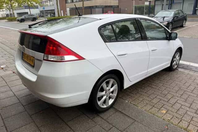Honda Insight (2010) thumbnail 6