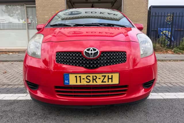 Toyota Yaris (2006) thumbnail 4