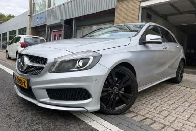 Mercedes-Benz A-Klasse (2013) thumbnail 1