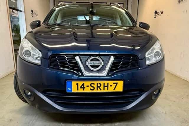 Nissan Qashqai+2 (2011) thumbnail 4