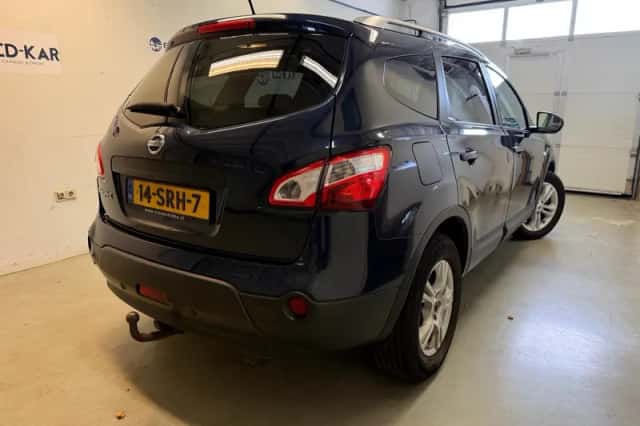 Nissan Qashqai+2 (2011) thumbnail 6
