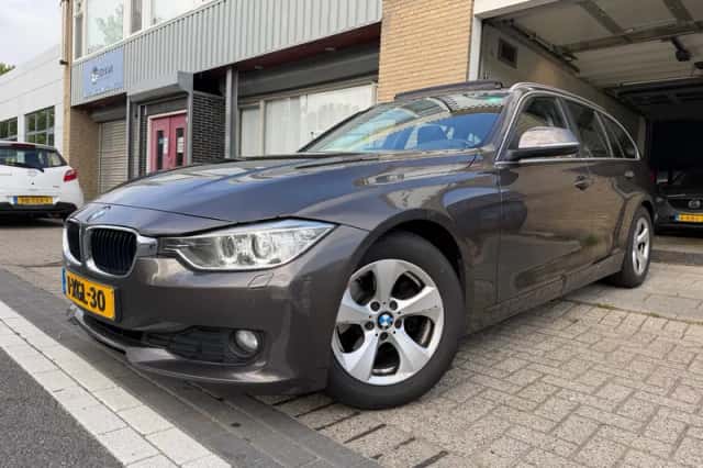 BMW 3-Serie (2014) thumbnail 1