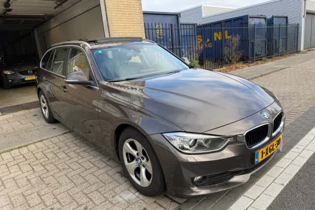 BMW 3-Serie (2014) thumbnail 5