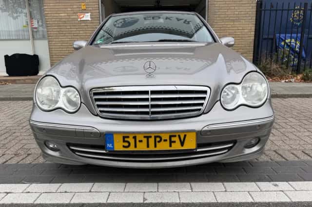 Mercedes-Benz C-Klasse (2007) thumbnail 4