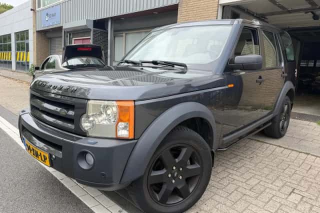 Land Rover Discovery (2007) thumbnail 1