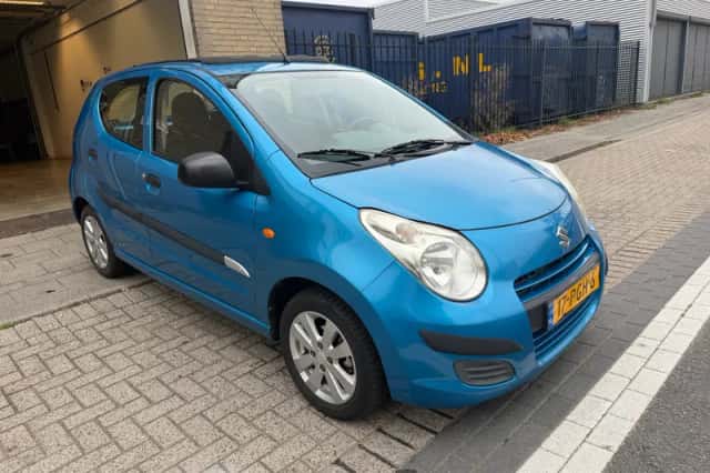 Suzuki Alto (2011) thumbnail 6