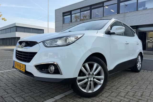 Hyundai ix35 (2011) thumbnail 1