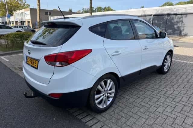 Hyundai ix35 (2011) thumbnail 6