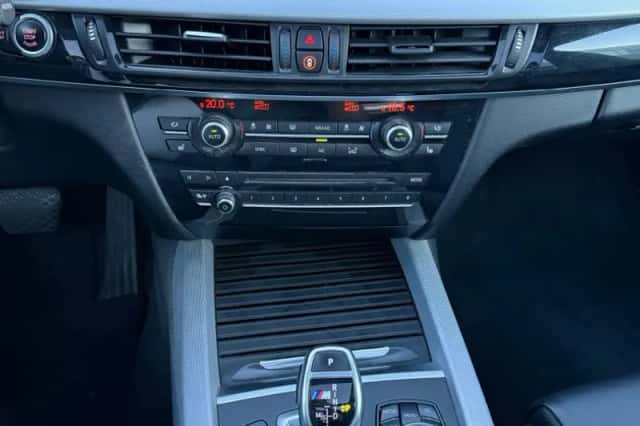 BMW X5 (2016) thumbnail 3