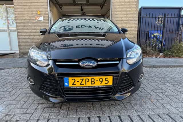 Ford Focus (2015) thumbnail 4