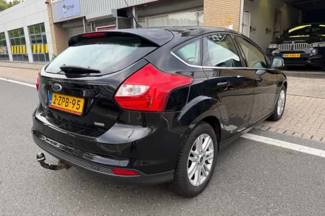 Ford Focus (2015) thumbnail 6