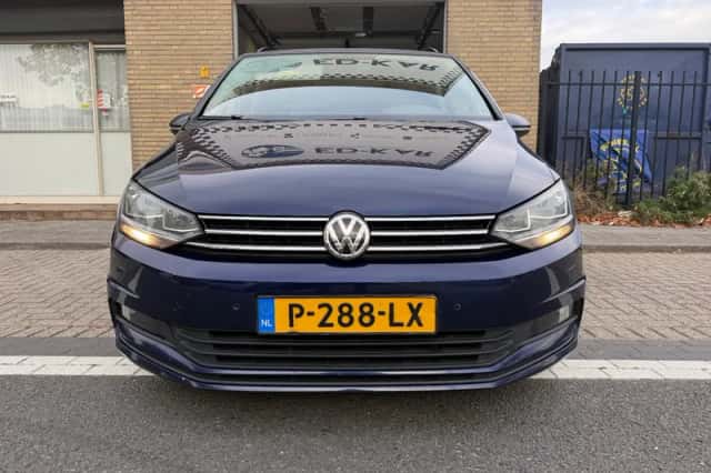 Volkswagen Touran (2018) thumbnail 4