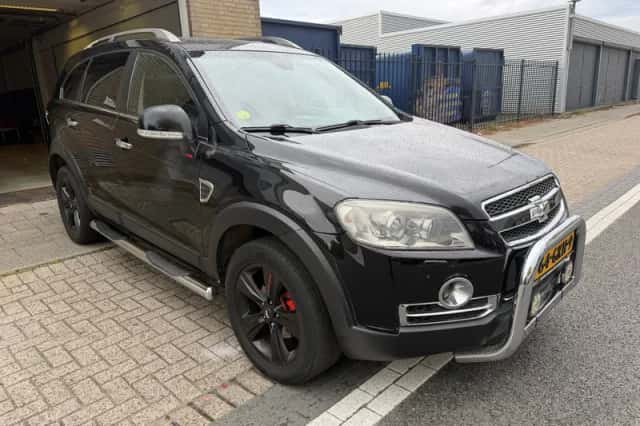 Chevrolet Captiva (2008) thumbnail 5