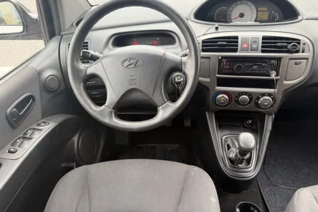 Hyundai Matrix (2002) thumbnail 2