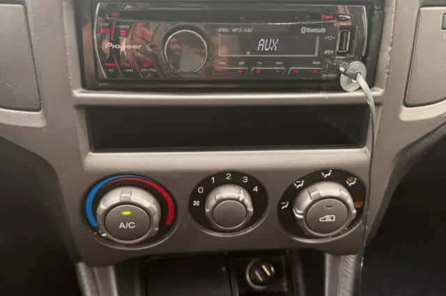 Hyundai Matrix (2002) thumbnail 3