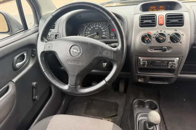 Opel Agila (2004) thumbnail 2