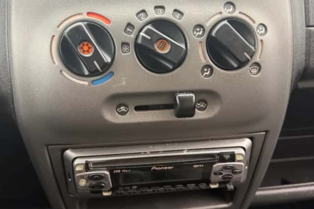 Opel Agila (2004) thumbnail 3