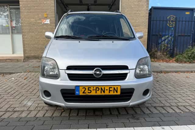 Opel Agila (2004) thumbnail 5
