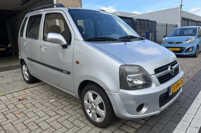 Opel Agila (2004) thumbnail 6