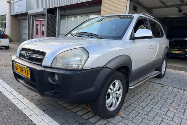 Hyundai Tucson (2007) thumbnail 1